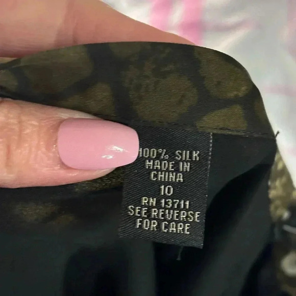 New with tags, womens size 10 silk skirt, #L634 - Picture 4 of 5